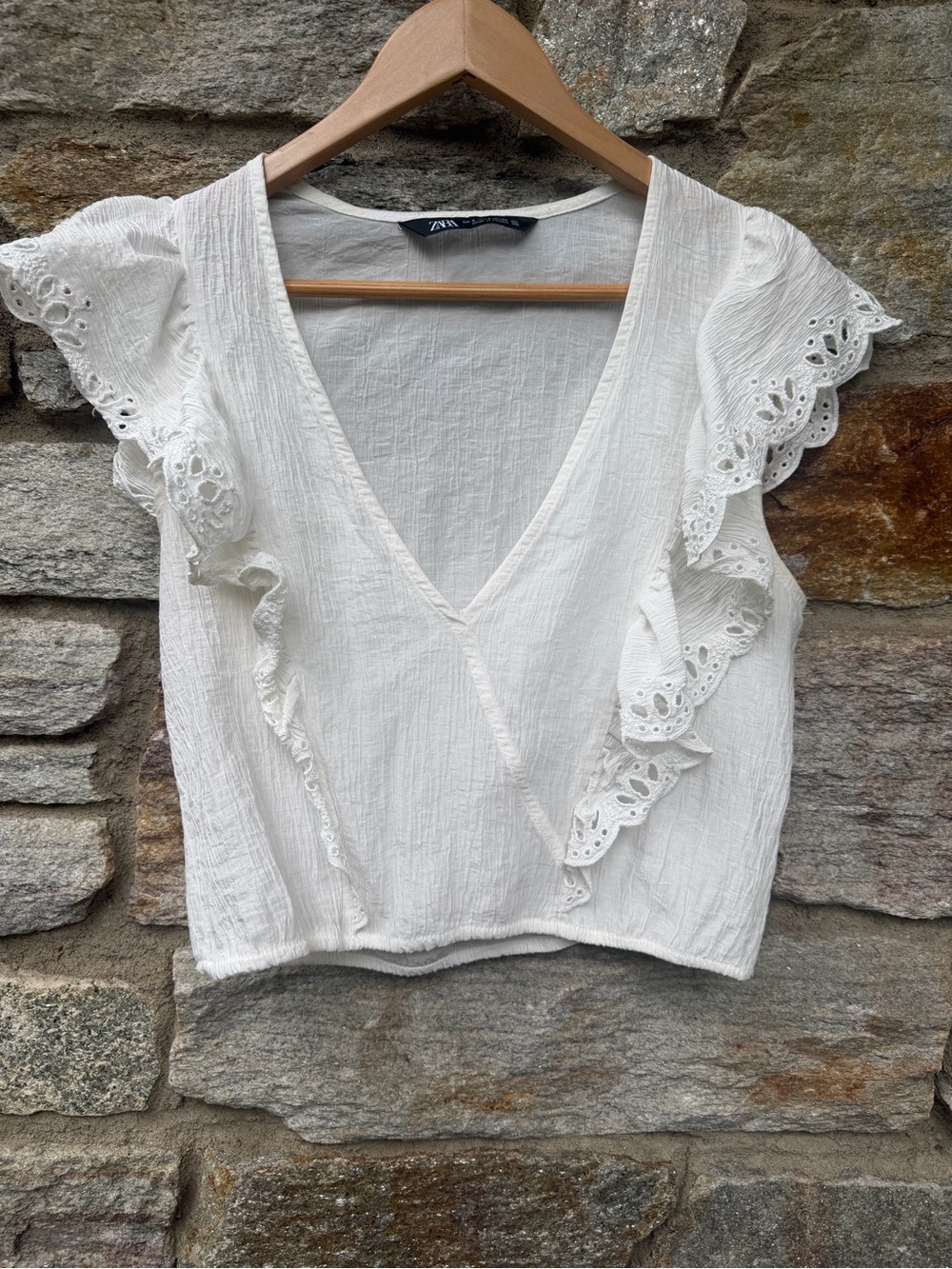 Zara White Eyelet Ruffle V-Neck Women's Top